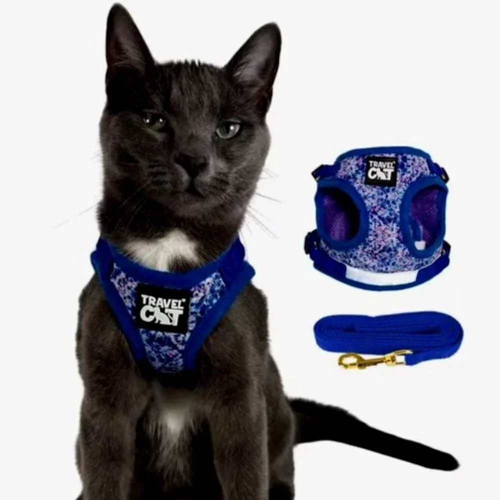 PETS: TRAVEL CAT: THE TRUE ADVENTURER HARNESS & LEASH SET